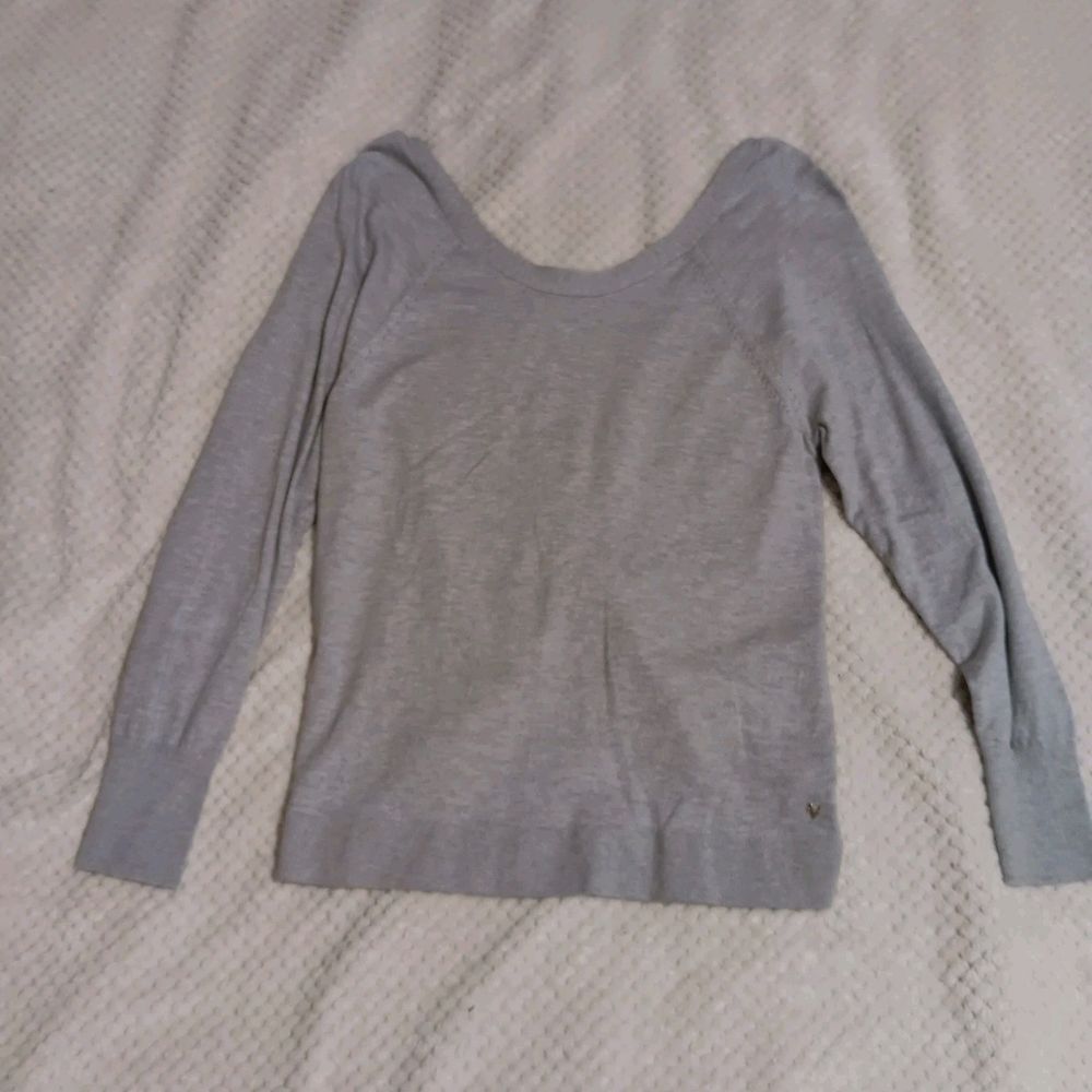 Victorias Secret Top Womens Small Grey Twist Back‎ Lightweight Sweater Shirt